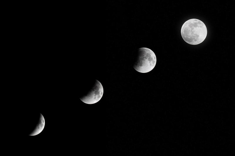 Moon Earrings